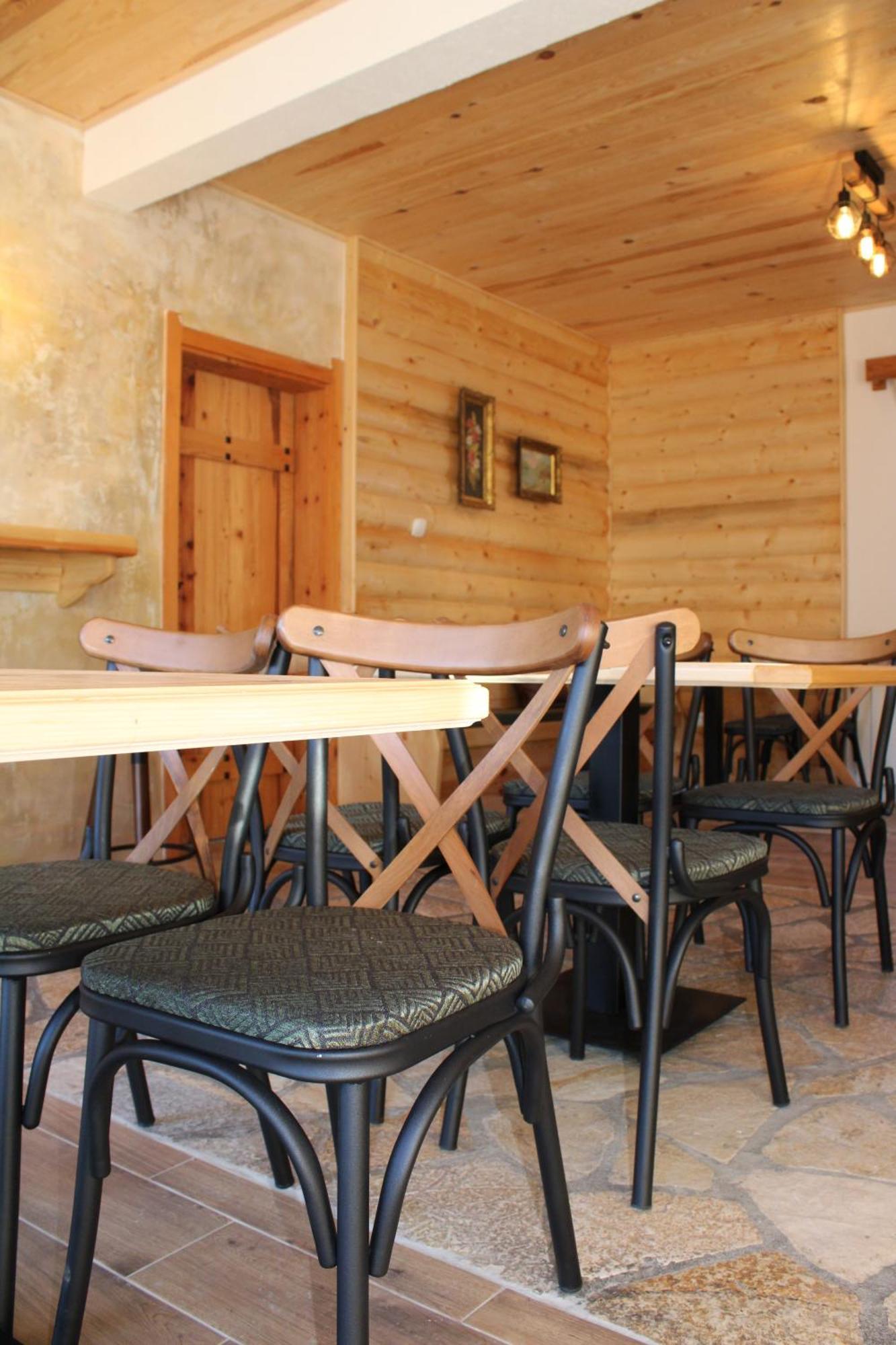 Pubhouse & Rooms Pahulja Kolašin Exterior foto