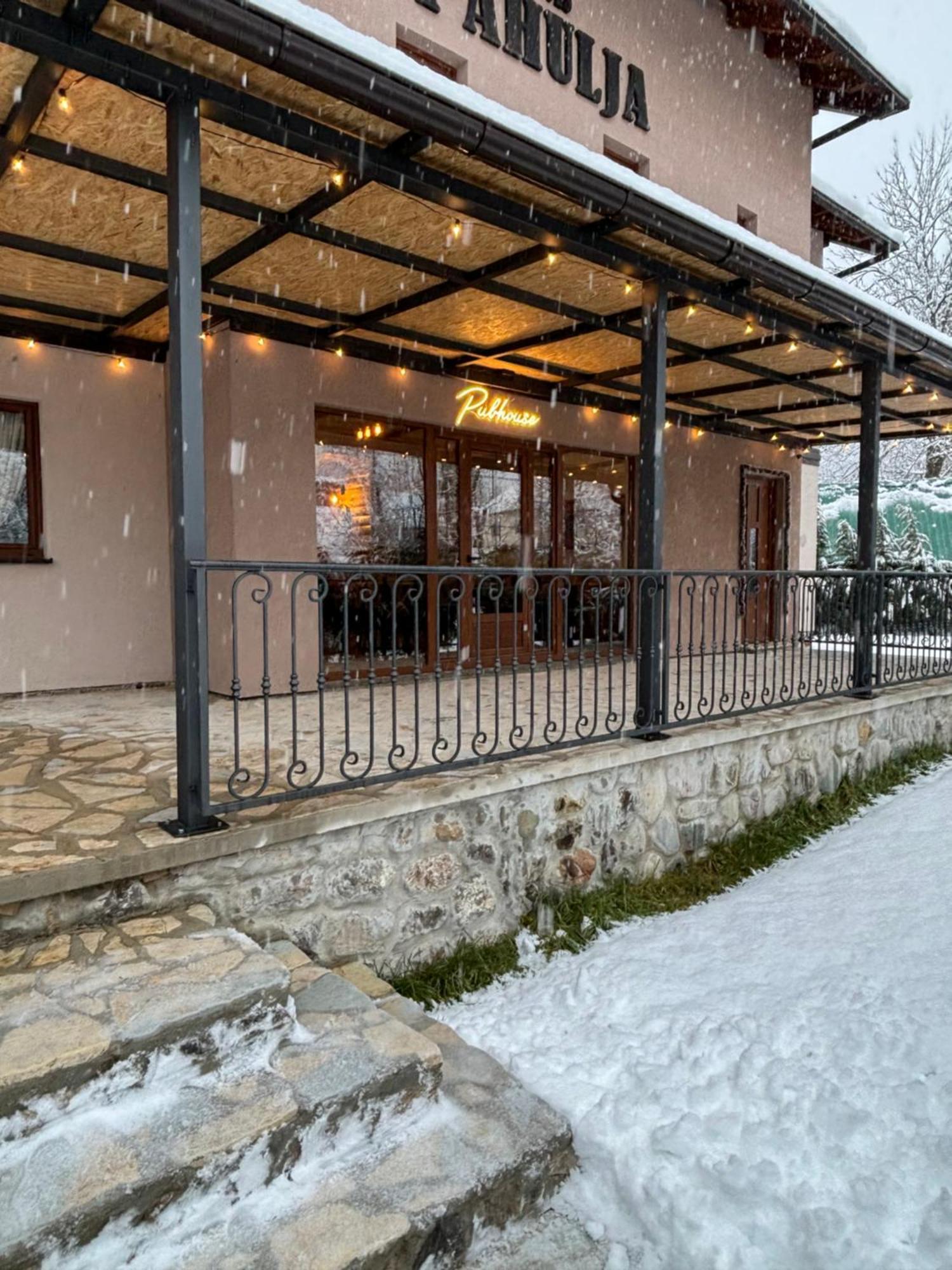 Pubhouse & Rooms Pahulja Kolašin Exterior foto